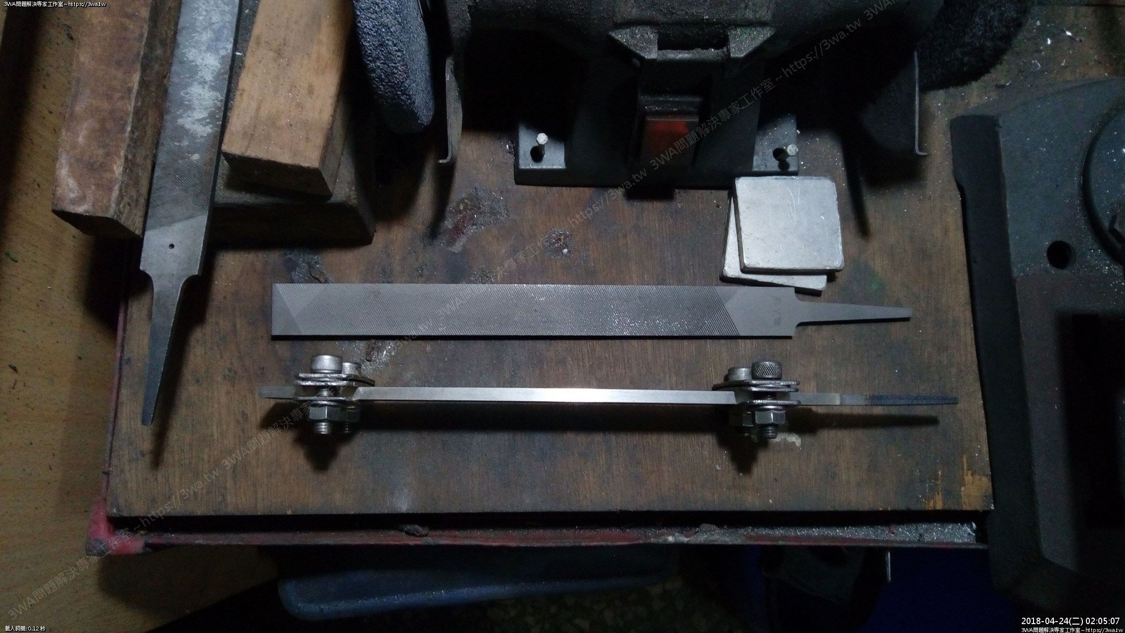 //59-126-75-42.hinet-ip.hinet.net/photo/small.php?w_size=1280&compassion=95&file_name=users/shadow/1524506810.jpg&rotate=90