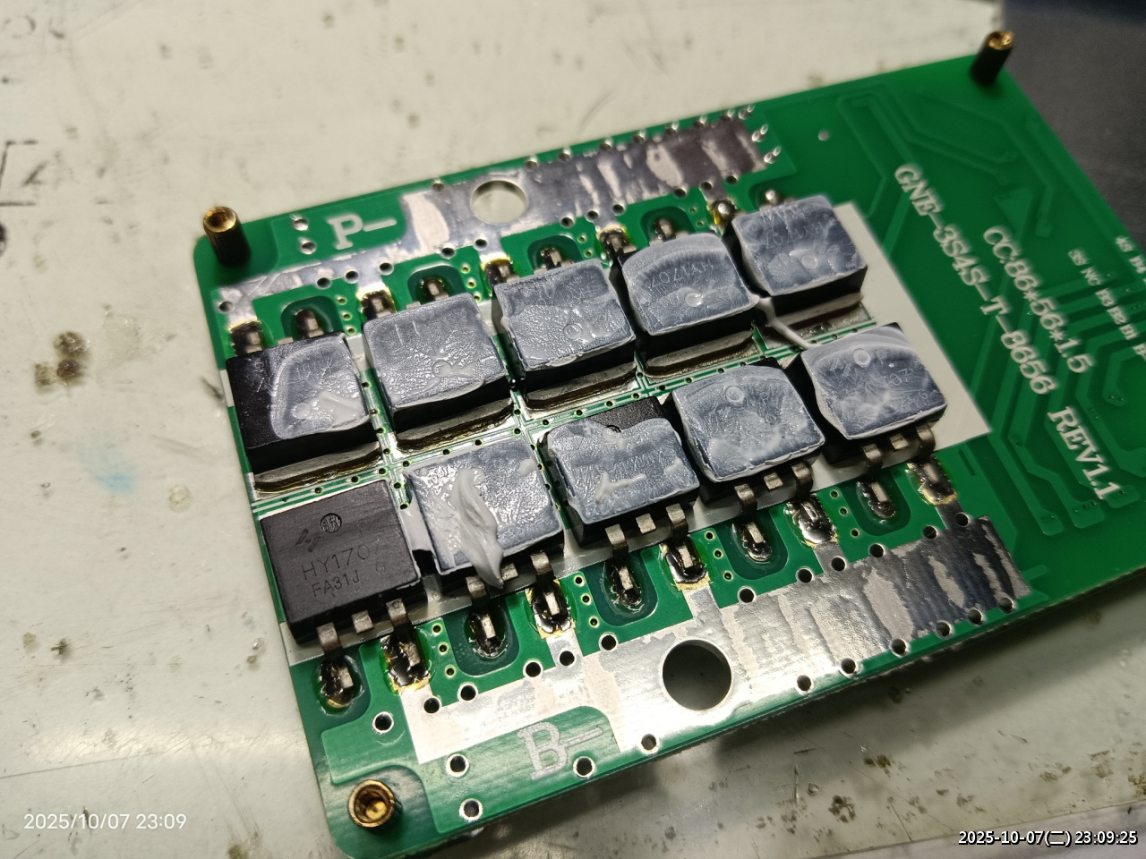 //59-126-75-42.hinet-ip.hinet.net/photo/small.php?w_size=1280&compassion=95&file_name=users/shadow/1759854584.jpg&n